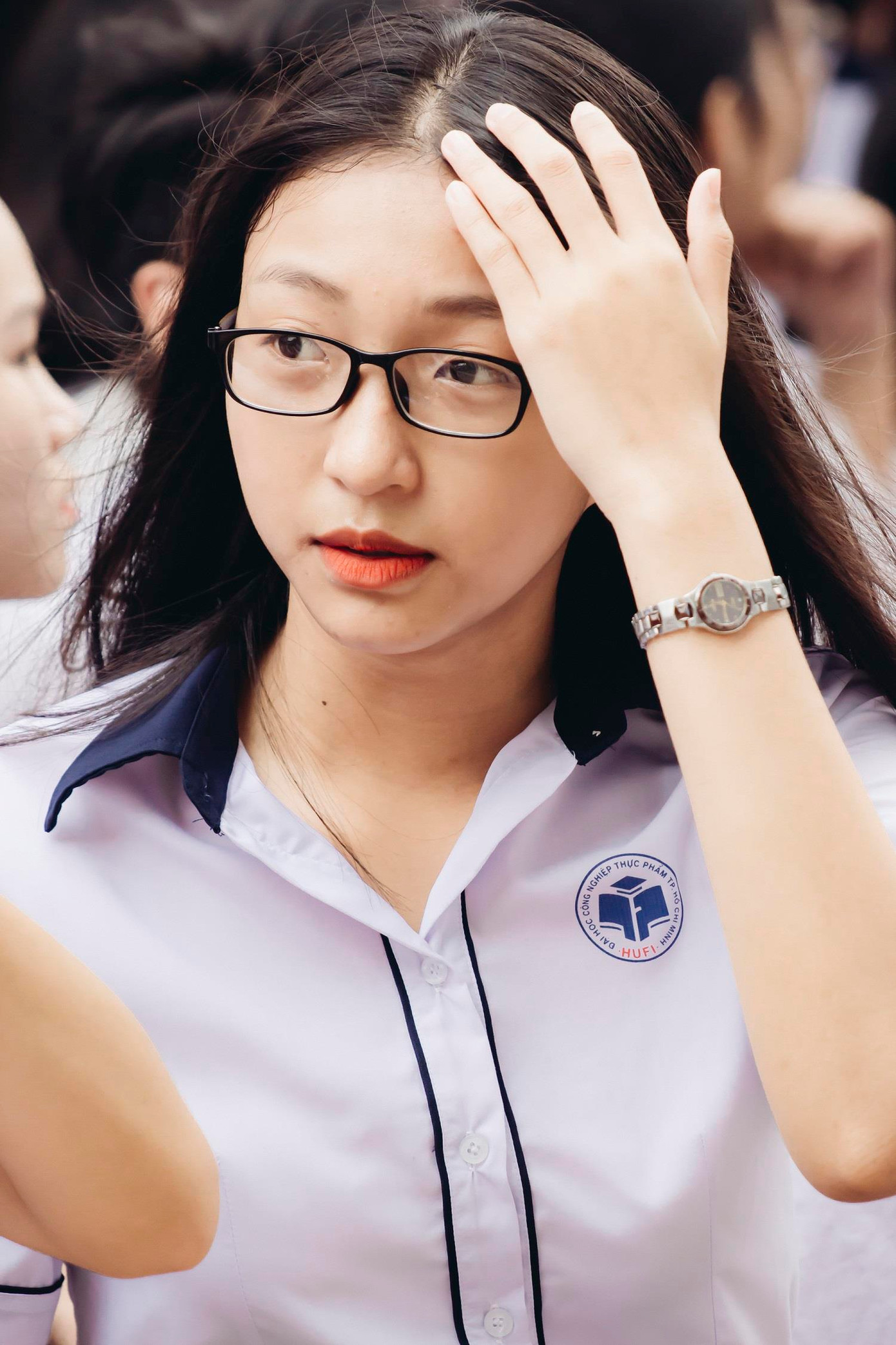 Hình ảnh nữ sinh rạng ngời trong ngày khai giảng ảnh 1