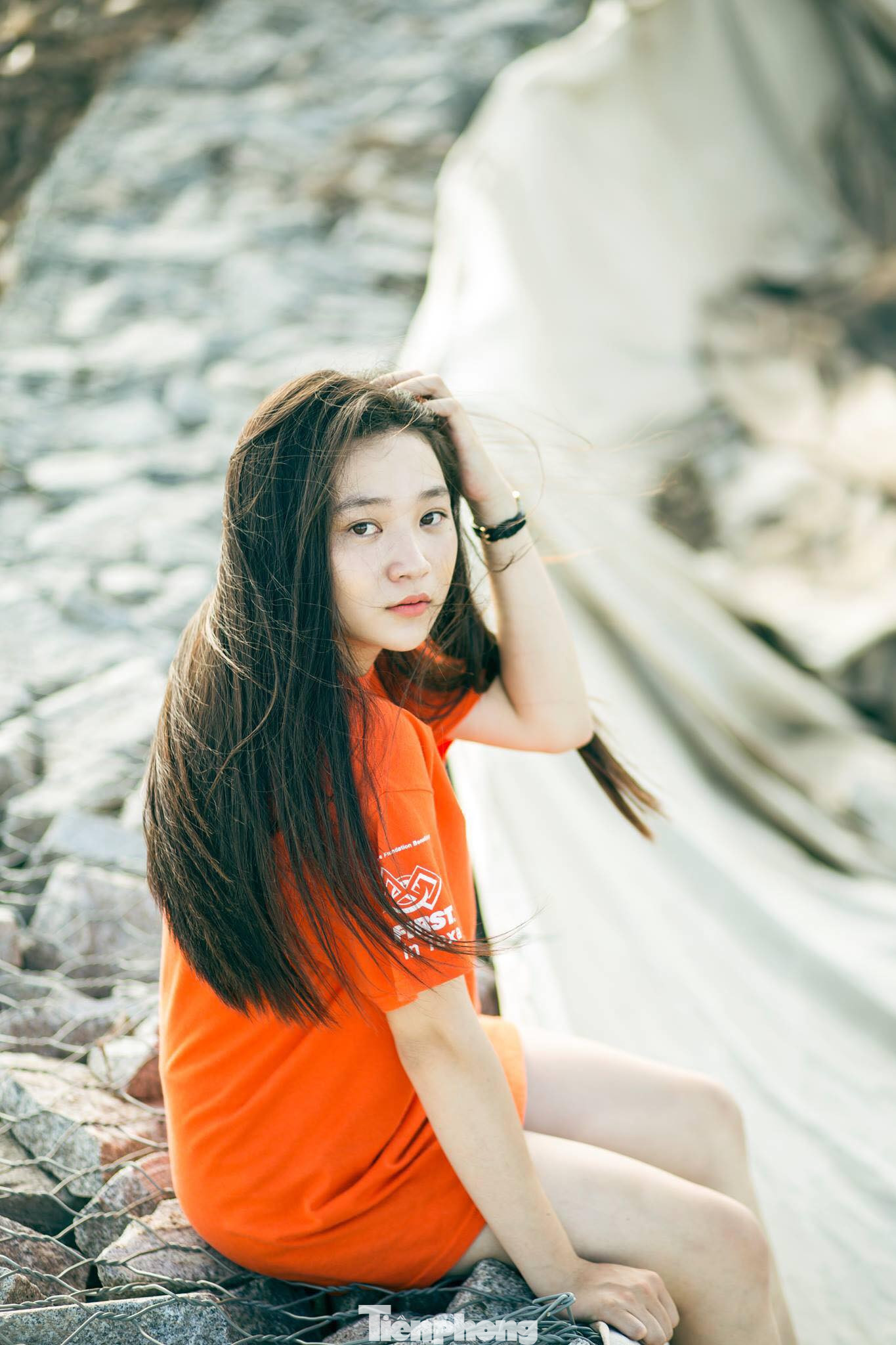 Vẻ đẹp trong veo của nữ cán bộ đoàn trường ĐH Lạc Hồng ảnh 9