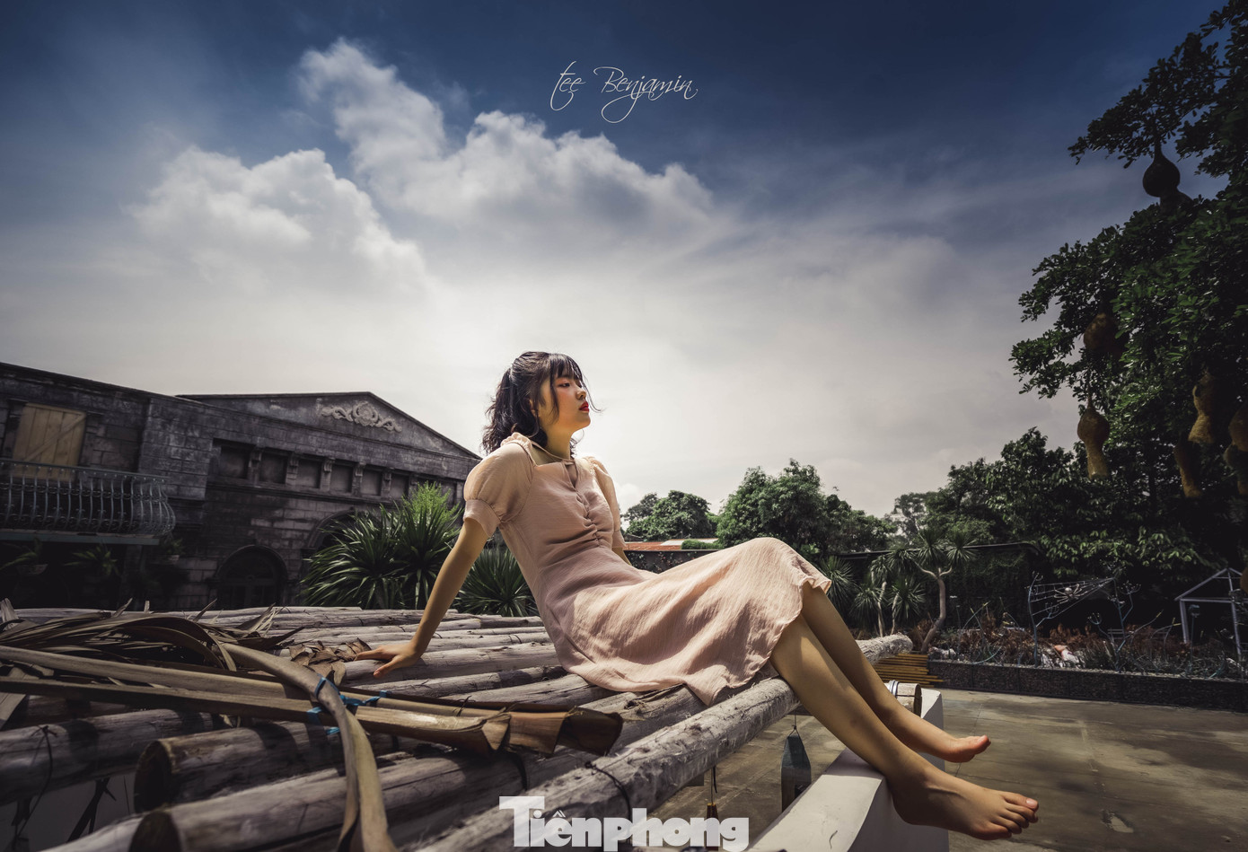 Vẻ đẹp trong veo của nữ cán bộ đoàn trường ĐH Lạc Hồng ảnh 11