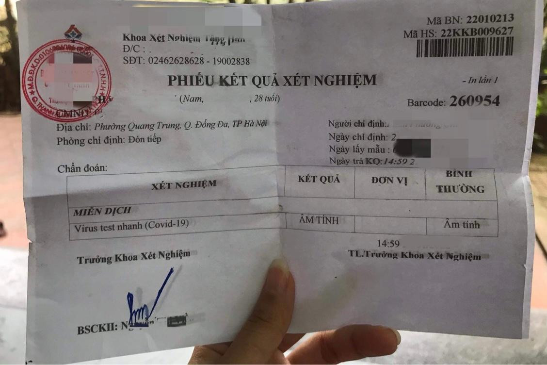 Theo công văn của Bộ Y tế gửi UBND các tỉnh, thành phố ngày 22/1, Bộ Y tế đề nghị UBND các tỉnh, thành phố hướng dẫn người dân về quê nhân dịp Tết Nguyên đán thực hiện nghiêm các biện pháp phòng, chống dịch COVID-19 gồm thực hiện 5K, tự theo dõi sức khỏe, không phải cách ly y tế; nếu có biểu hiện nghi ngờ mắc COVID-19 như sốt, ho, khó thở, hạn chế tiếp xúc và hạn chế đi lại, thông báo ngay cho y tế địa phương để được hướng dẫn, xét nghiệm SARS-CoV -2 và xử trí theo quy định. Theo công văn của Bộ Y tế gửi UBND các tỉnh, thành phố ngày 22/1, Bộ Y tế đề nghị UBND các tỉnh, thành phố hướng dẫn người dân về quê nhân dịp Tết Nguyên đán thực hiện nghiêm các biện pháp phòng, chống dịch COVID-19 gồm thực hiện 5K, tự theo dõi sức khỏe, không phải cách ly y tế; nếu có biểu hiện nghi ngờ mắc COVID-19 như sốt, ho, khó thở, hạn chế tiếp xúc và hạn chế đi lại, thông báo ngay cho y tế địa phương để được hướng dẫn, xét nghiệm SARS-CoV -2 và xử trí theo quy định.