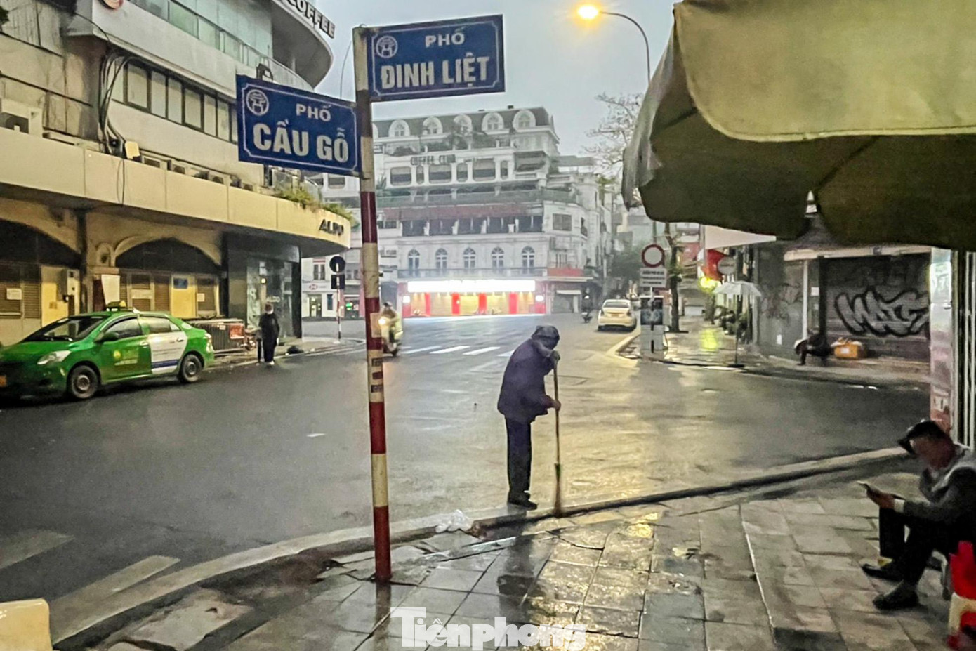 Khu vực phố cổ được dọn dẹp đón Tết Nhâm Dần 2022.