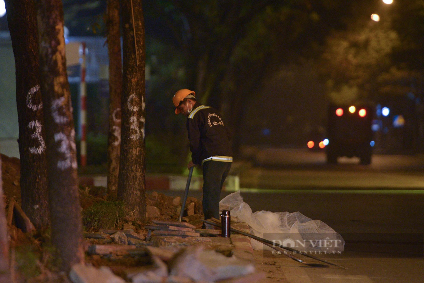 Sau khi thi công xén dải phân cách, toàn bộ hệ thống cây xanh cũ vẫn sẽ được tận dụng trồng trở lại. Sau khi thi công xén dải phân cách, toàn bộ hệ thống cây xanh cũ vẫn sẽ được tận dụng trồng trở lại.