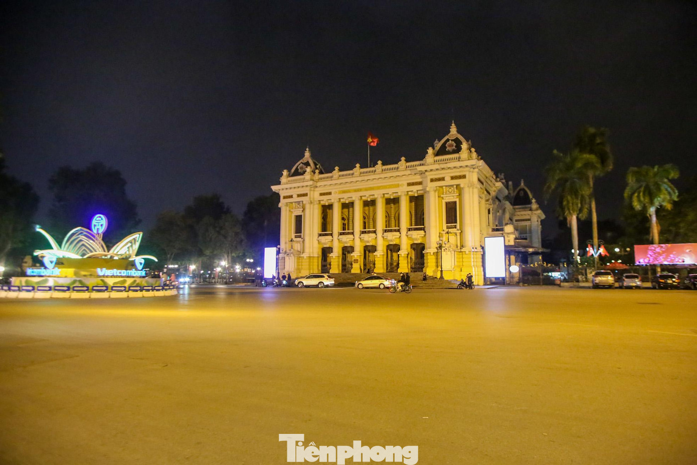 Khu vực Nhà hát Lớn trước thềm năm mới. Khu vực Nhà hát Lớn trước thềm năm mới.