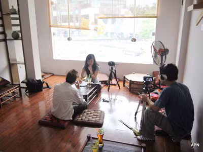 Đoàn làm phim Cứ nhảy đi