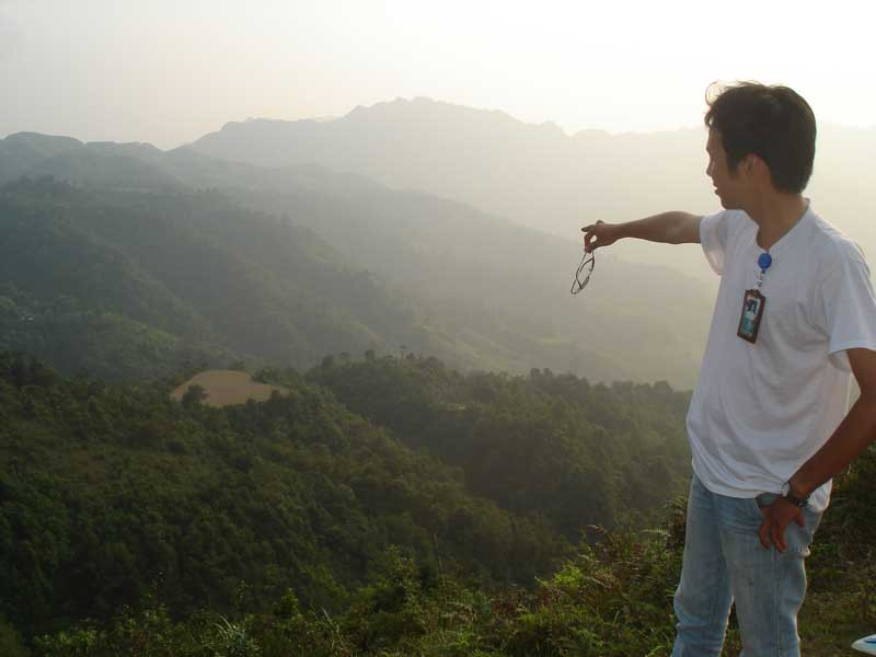 Nhiều Thanh niên khá phá Mẫu Sơn. Nhiều Thanh niên khá phá Mẫu Sơn