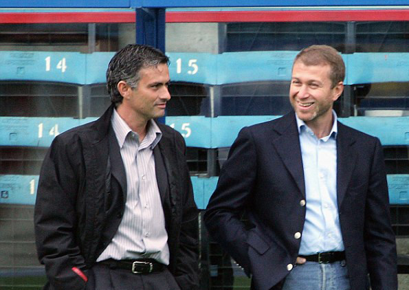 Abramovich mang tiền, Mourinho mang văn hóa chiến thắng tới Stamford Bridge. Abramovich mang tiền, Mourinho mang văn hóa chiến thắng tới Stamford Bridge
