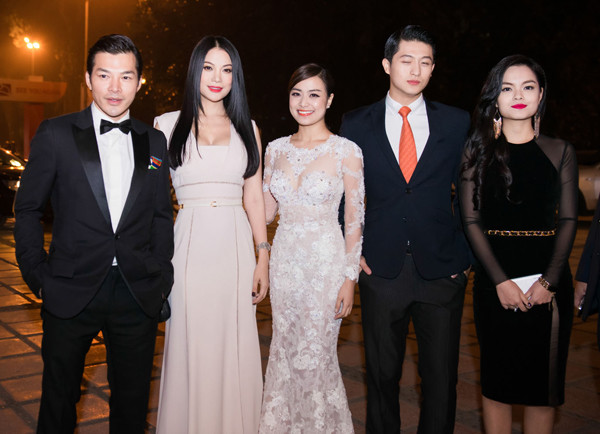 Vợ chồng Trương Ngọc Ánh tay trong tay sau tin đồn ly hôn ảnh 8