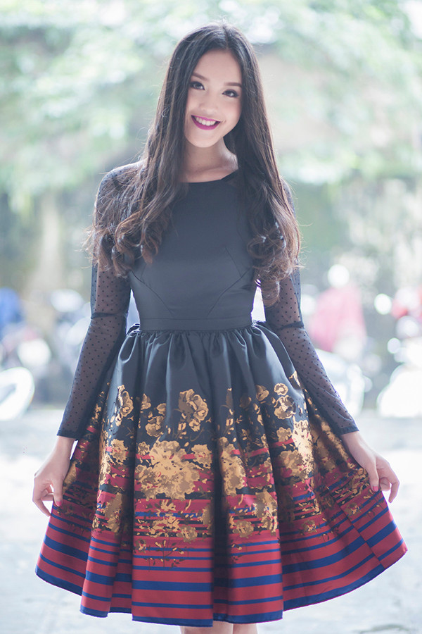 Á hậu Hoàng Anh xinh đẹp trên ghế giám khảo ảnh 1