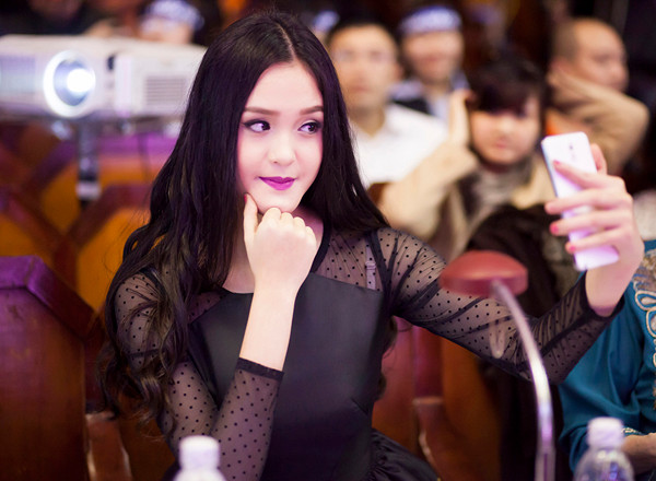 Á hậu Hoàng Anh xinh đẹp trên ghế giám khảo ảnh 8