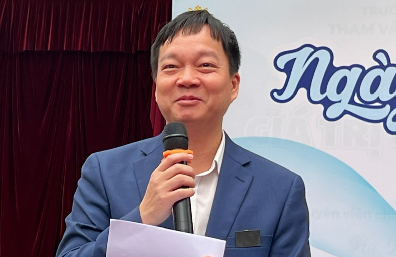 PGS.TS Nguyễn Anh Dũng, Phó Vụ trưởng Vụ Giáo dục đại học (Bộ GD&ĐH) trả lời các câu hỏi của học sinh liên quan thi Tốt nghiệp THPT, xét tuyển đại học năm 2025. PGS.TS Nguyễn Anh Dũng, Phó Vụ trưởng Vụ Giáo dục đại học (Bộ GD&ĐH) trả lời các câu hỏi của học sinh liên quan thi Tốt nghiệp THPT, xét tuyển đại học năm 2025.