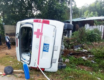 BẢN TIN ATGT: Nữ nhân viên ngân hàng bị xe bồn cán tử vong ảnh 6