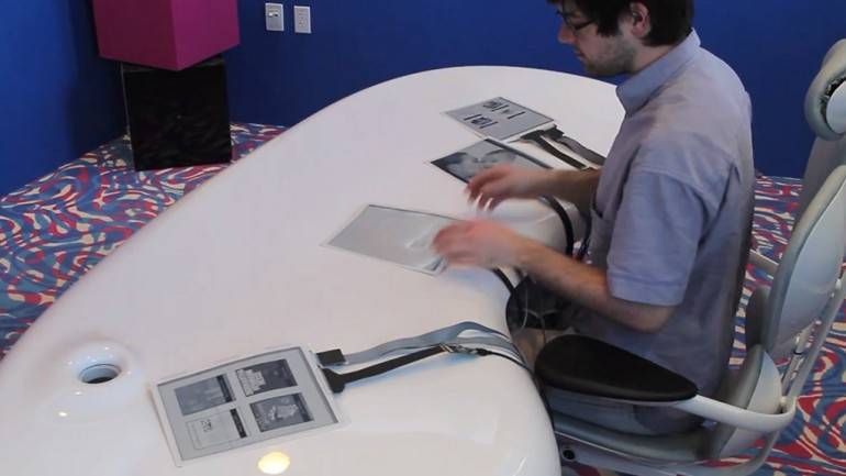 Công ty đang tiếp tục nghiên cứu các sản phẩm hiện đại và tinh vi hơn. Công ty đang tiếp tục nghiên cứu các sản phẩm hiện đại và tinh vi hơn