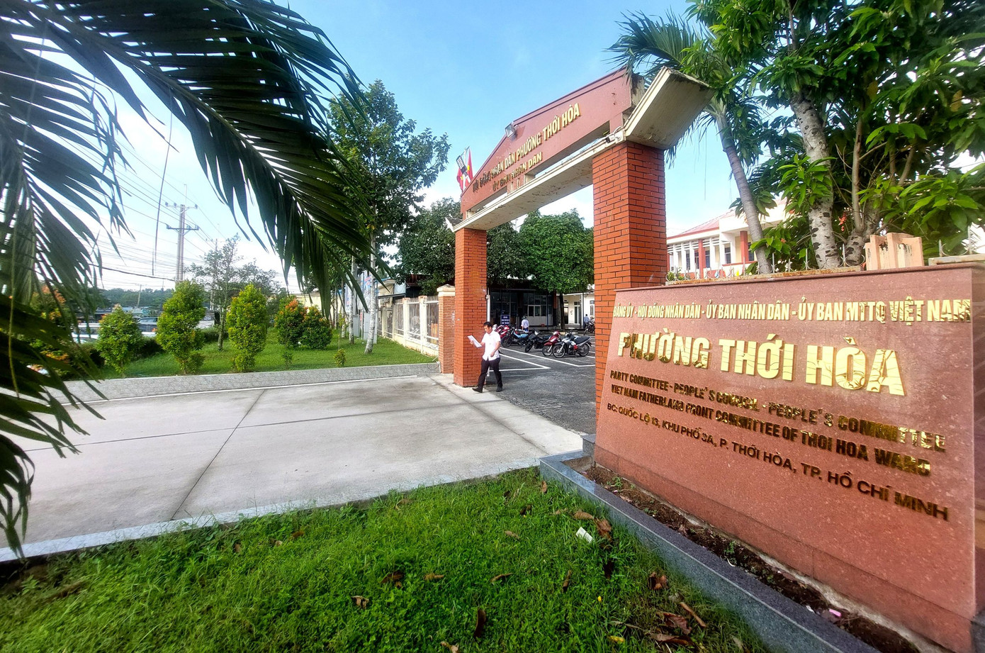 Ngoài xã đảo Thạnh An (thuộc huyện Cần Giờ, TPHCM cũ) và 3 xã Long Sơn, Bình Châu, Hòa Hiệp (tỉnh Bà Rịa- Vũng Tàu cũ), thì TPHCM mới còn có phường Thới Hòa (thuộc TP Bến Cát, tỉnh Bình Dương cũ) là đơn vị hành chính cấp phường được giữ nguyên trạng khi sắp xếp. Ngoài xã đảo Thạnh An (thuộc huyện Cần Giờ, TPHCM cũ) và 3 xã Long Sơn, Bình Châu, Hòa Hiệp (tỉnh Bà Rịa- Vũng Tàu cũ), thì TPHCM mới còn có phường Thới Hòa (thuộc TP Bến Cát, tỉnh Bình Dương cũ) là đơn vị hành chính cấp phường được giữ nguyên trạng khi sắp xếp.