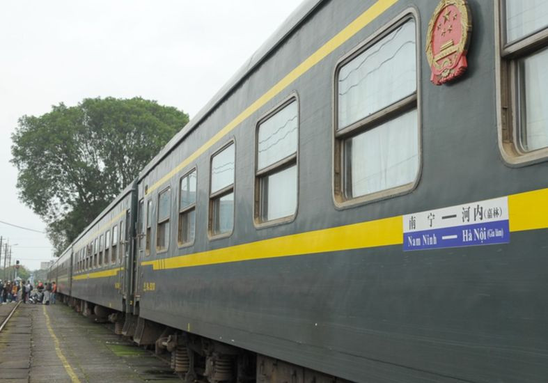 Từ ngày 25/5, hàng ngày sẽ có 2 đoàn tàu mang số hiệu MR1 và MR2, xuất phát từ ga Gia Lâm tới ga Nam Ninh và ngược lại. Ảnh: VNR.