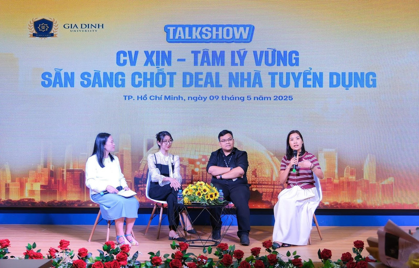 Ảnh: Bên cạnh các sự kiện hội thảo khoa học, Trường Đại học Gia Định còn thường xuyên tổ chức nhiều chương trình talkshow, giúp sinh viên cập nhật xu hướng - nhu cầu thị trường lao động.