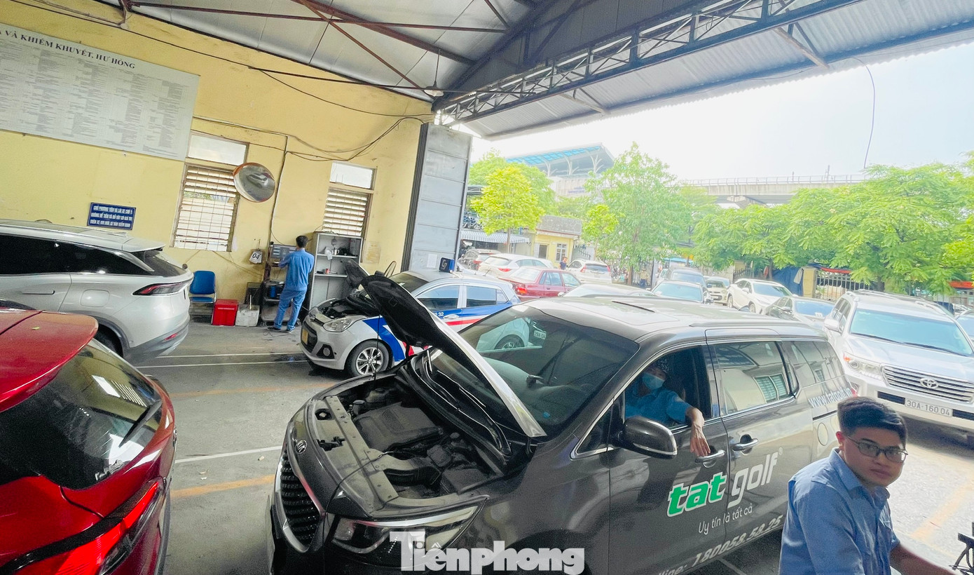 Việc sai lệch thông tin trên hệ thống đăng ký và đăng kiểm xe cũng sẽ khiến phương tiện bị từ chối kiểm định. Việc sai lệch thông tin trên hệ thống đăng ký và đăng kiểm xe cũng sẽ khiến phương tiện bị từ chối kiểm định.