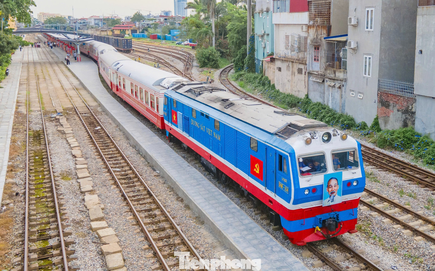 Các ban quản lý dự án đang được Bộ Xây dựng giao nghiên cứu xây dựng thêm 6 tuyến đường sắt quốc gia giai đoạn 2025 - 2027. Ảnh: Lộc Liên.