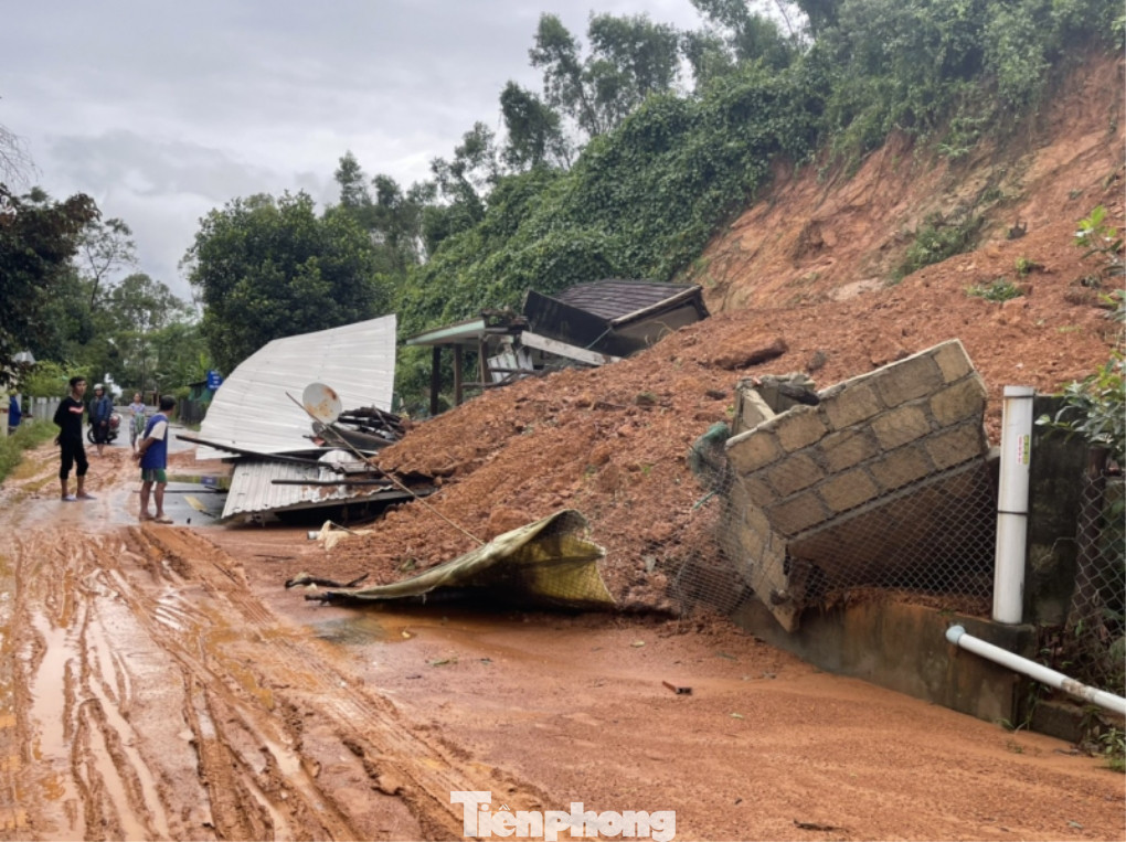 Sở Xây dựng các tỉnh cần rà soát những dự án đang thi công để có biện pháp bảo đảm an toàn công trình, an toàn lao động. Ảnh minh họa: Lộc Liên. Sở Xây dựng các tỉnh cần rà soát những dự án đang thi công để có biện pháp bảo đảm an toàn công trình, an toàn lao động. Ảnh minh họa: Lộc Liên.