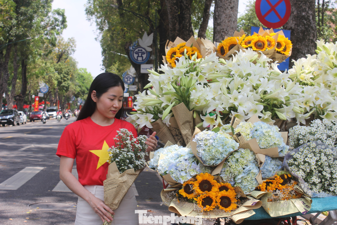 Trong dịp nghỉ lễ 30/4-1/5 năm nay thời tiết Thủ đô Hà Nội khá mát mẻ và dễ chịu nên thích hợp cho các hoạt động ngoài trời. Do đó, lượng khách quốc tế đến Hà Nội nói riêng và Việt Nam nói chung thời gian này dự kiến sẽ tăng cao.