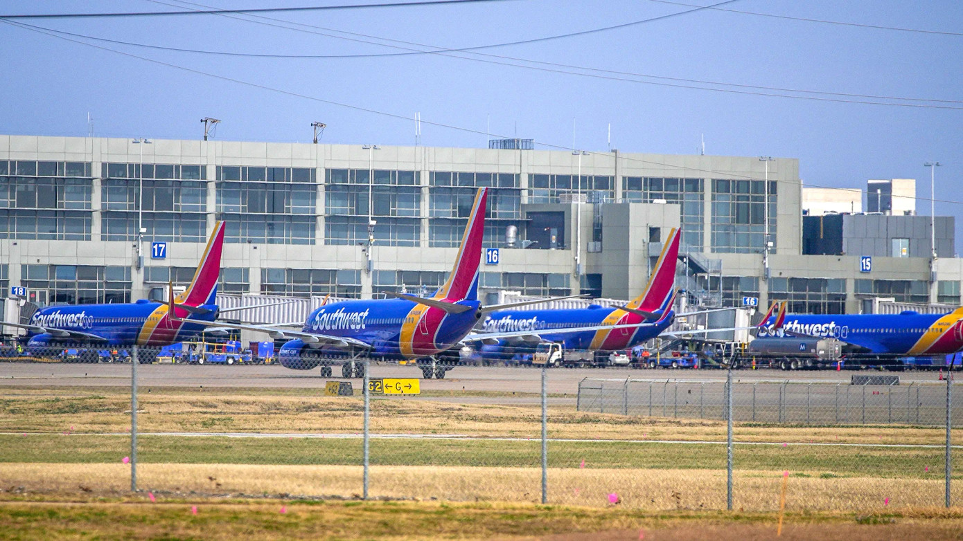 Mỹ hủy hơn 1.400 chuyến bay vì bão lớn. Ảnh: Statesman. Mỹ hủy hơn 1.400 chuyến bay vì bão lớn. Ảnh: Statesman.