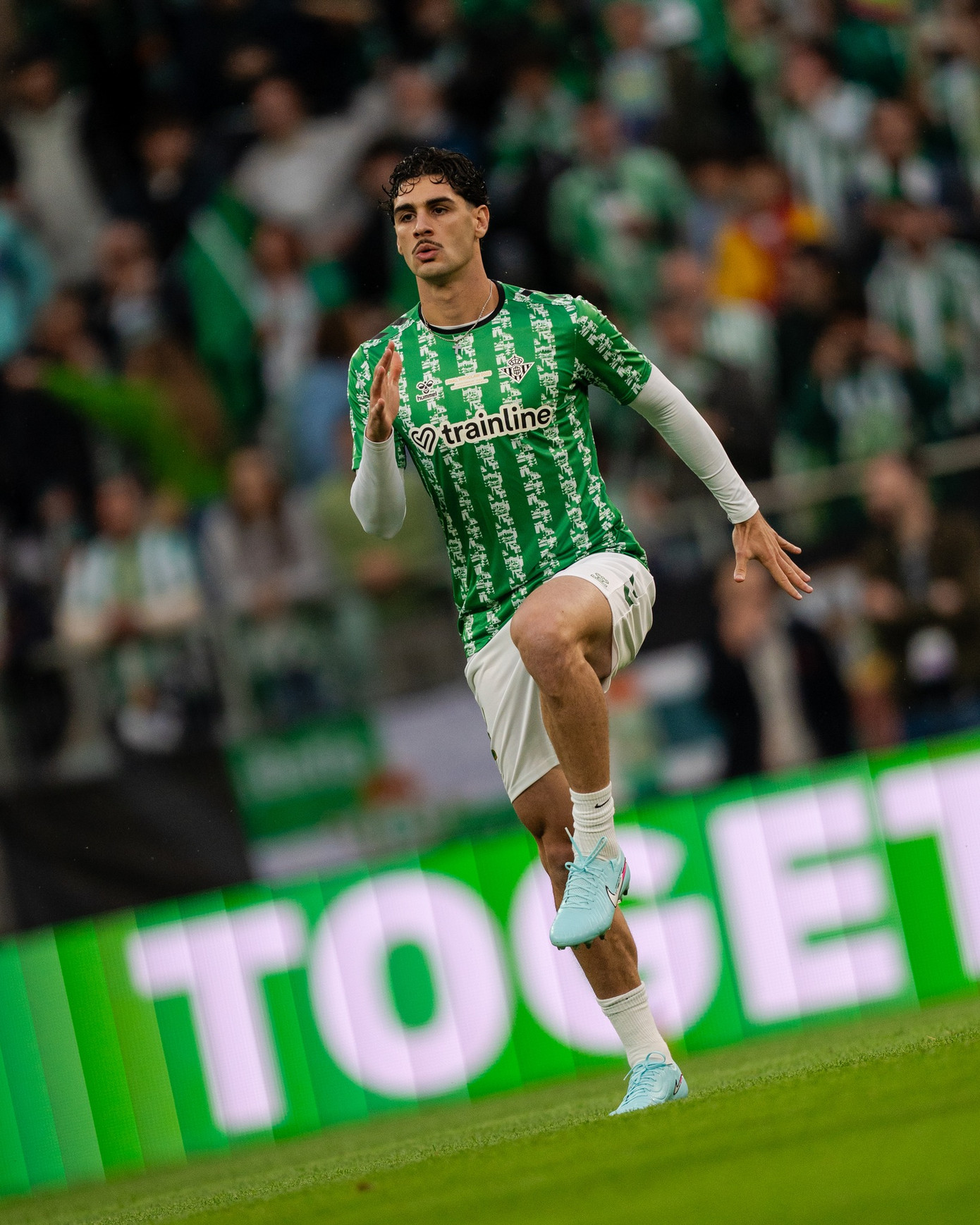 Đánh bại Real Betis ở chung kết Conference League, Chelsea đi vào lịch sử ảnh 10