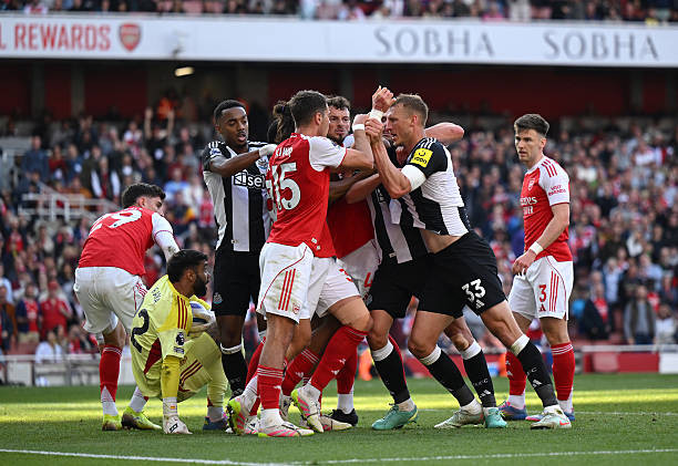 Siêu phẩm của Declan Rice giúp Arsenal giành vé dự Champions League ảnh 40