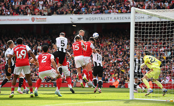 Siêu phẩm của Declan Rice giúp Arsenal giành vé dự Champions League ảnh 29