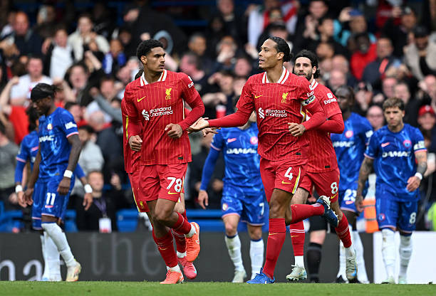 Liverpool thua đậm Chelsea sau khi đã vô địch Ngoại hạng ảnh 32 Liverpool thua đậm Chelsea sau khi đã vô địch Ngoại hạng ảnh 32