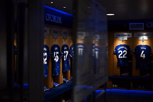 Liverpool thua đậm Chelsea sau khi đã vô địch Ngoại hạng ảnh 1