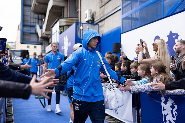 Liverpool thua đậm Chelsea sau khi đã vô địch Ngoại hạng ảnh 7 Liverpool thua đậm Chelsea sau khi đã vô địch Ngoại hạng ảnh 7