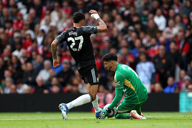 MU phá hỏng giấc mơ dự cúp C1 của Aston Villa ảnh 27