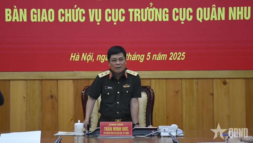 Trung tướng Trần Minh Đức, Chủ nhiệm Tổng cục Hậu cần - Kỹ thuật, phát biểu tại hội nghị.