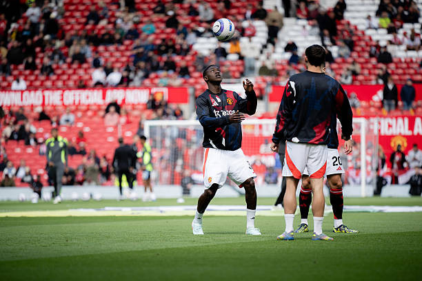 MU phá hỏng giấc mơ dự cúp C1 của Aston Villa ảnh 10