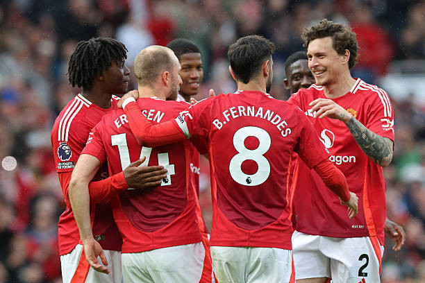 MU phá hỏng giấc mơ dự cúp C1 của Aston Villa ảnh 32