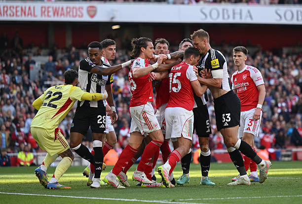 Siêu phẩm của Declan Rice giúp Arsenal giành vé dự Champions League ảnh 41