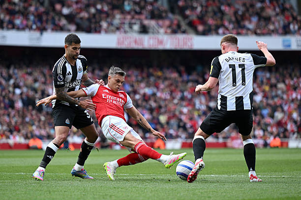 Siêu phẩm của Declan Rice giúp Arsenal giành vé dự Champions League ảnh 37