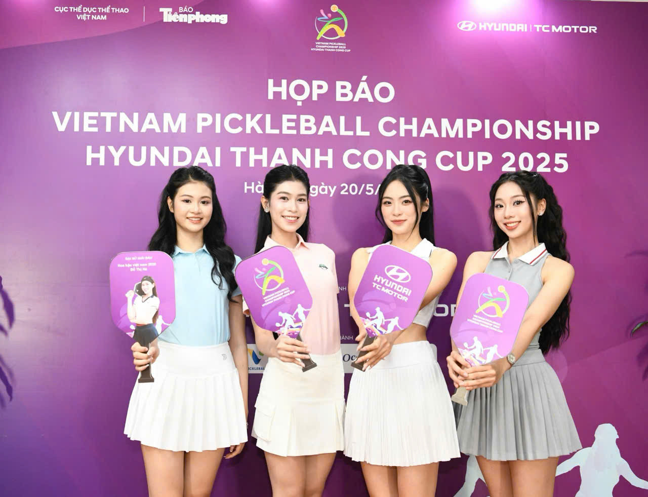 Giải Pickleball Việt Nam – Cúp Hyundai Thành Công 2025 có nội dung thi đấu "Người đẹp Pickleball 2025". Ảnh: Trọng Tài. Giải Pickleball Việt Nam – Cúp Hyundai Thành Công 2025 có nội dung thi đấu "Người đẹp Pickleball 2025". Ảnh: Trọng Tài.