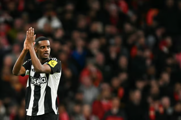 Siêu phẩm của Declan Rice giúp Arsenal giành vé dự Champions League ảnh 3