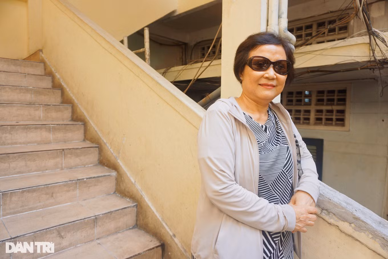 Chị Thu - chủ nhân căn nhà được đoàn phim mượn để chứa máy móc, thiết bị (Ảnh: Mộc Khải).