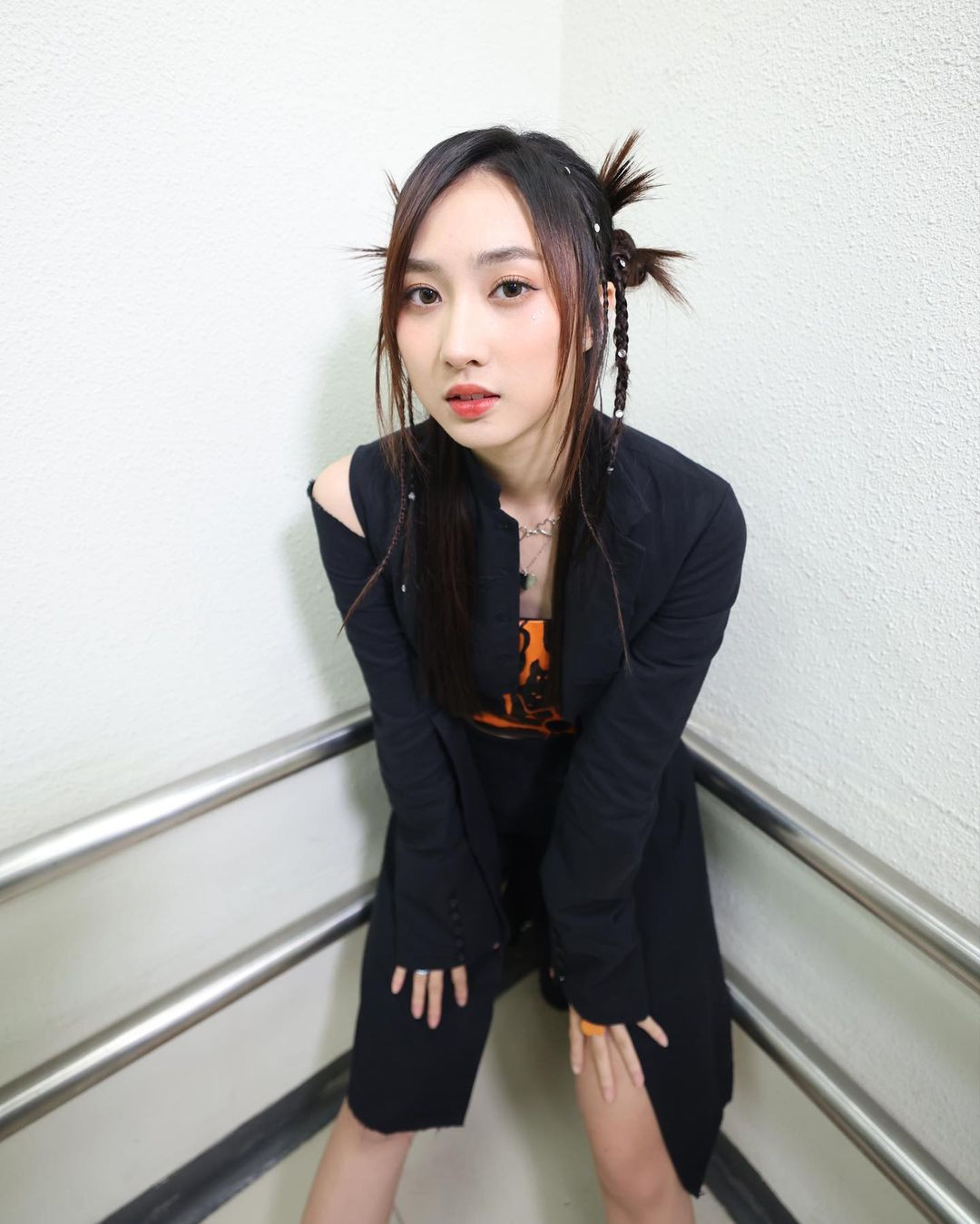 Yumi có 114.000 người theo dõi trên Instagram. Cô nhìn trưởng thành hơn so với tuổi, không chỉ khuôn mặt mà cả vóc dáng. Yumi có 114.000 người theo dõi trên Instagram. Cô nhìn trưởng thành hơn so với tuổi, không chỉ khuôn mặt mà cả vóc dáng.