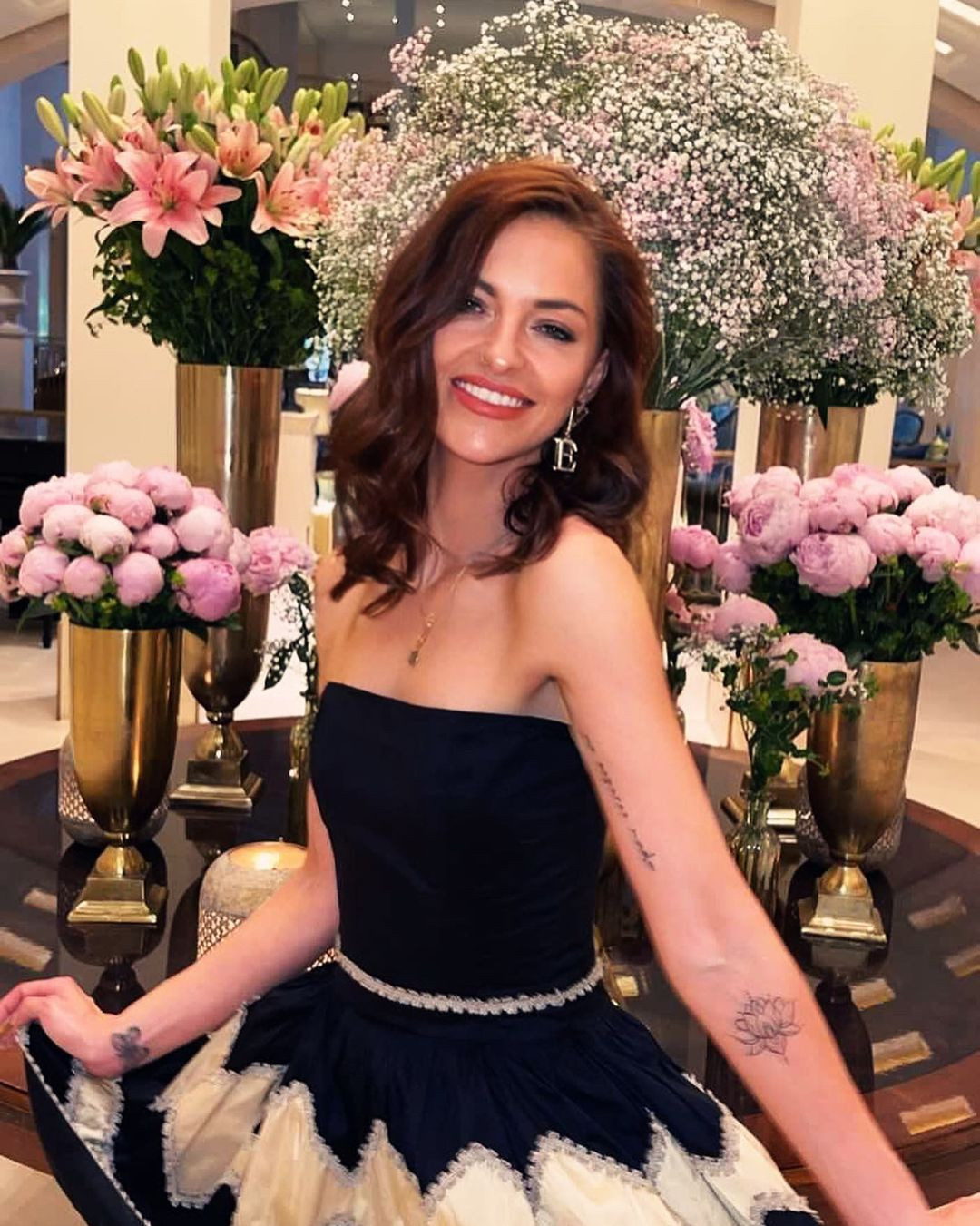 Theo People, nước Đức không có hoàng gia hay quốc vương nào còn hoạt động kể từ khi kết thúc Thế chiến thứ nhất. Tuy nhiên, quốc gia châu Âu này vẫn có một số gia đình quý tộc từng cai trị tiểu bang. Một trong những tổ tiên có thân phận cao quý của Xenia là ông cố, Friedrich August III, vị vua cuối cùng của Sachsen. Tờ Independent của Anh cho hay Xenia có được danh hiệu Công chúa nhờ là hậu duệ của gia tộc Wettin ở Đức.