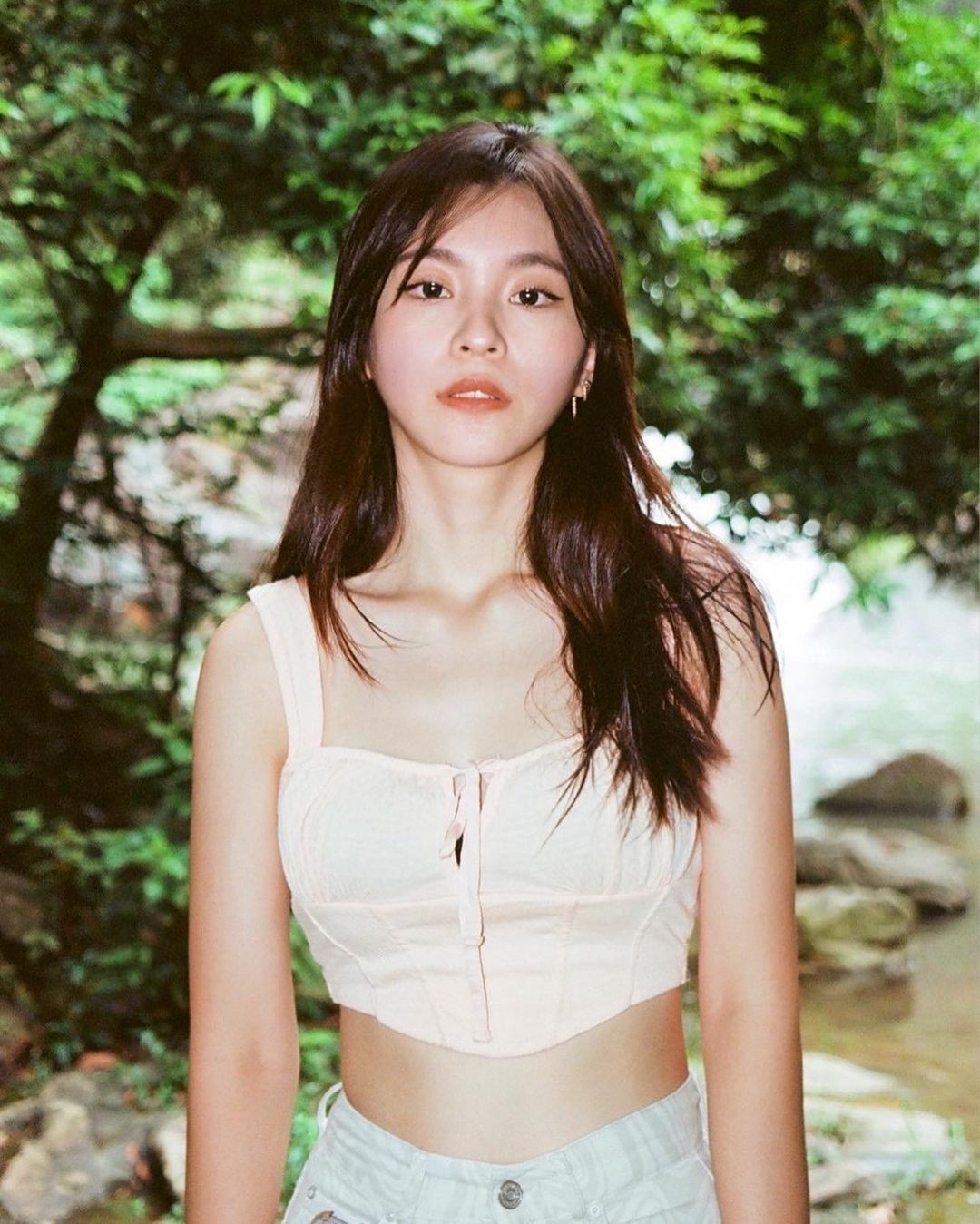 Hình tượng ngây thơ, ngọt ngào của Melody thu hút nhiều người hâm mộ. Cô có 150.000 người theo dõi trên Instagram. Hình tượng ngây thơ, ngọt ngào của Melody thu hút nhiều người hâm mộ. Cô có 150.000 người theo dõi trên Instagram.