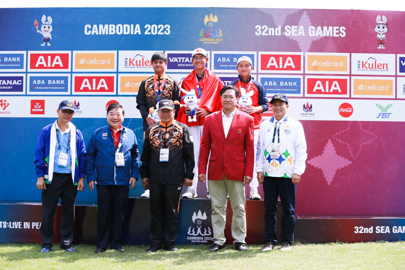 Lê Khánh Hưng, Nguyễn Anh Minh nhận huy chương nội dung cá nhân