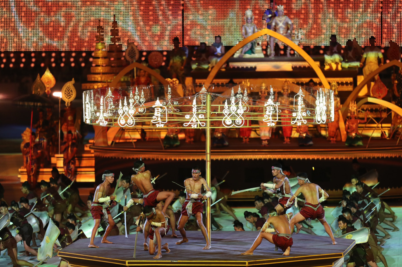 Lễ khai mạc SEA Games 32: Lung linh sắc màu ảnh 44