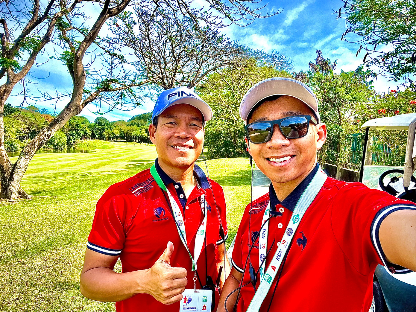 Trọng tài Bạch Cường Khang và trọng tài Phan Ngọc Tâm (từ trái qua).