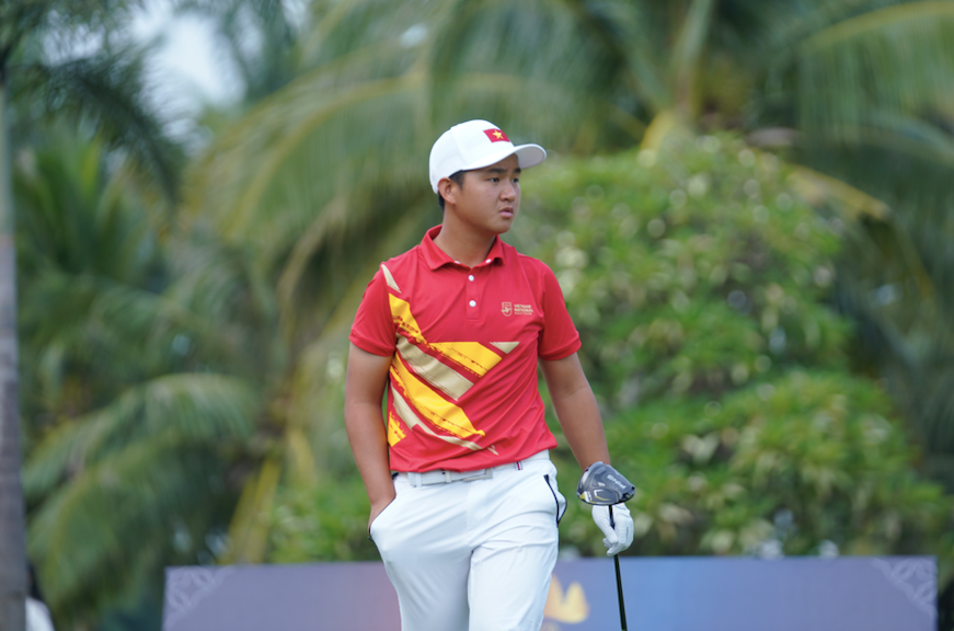 Nguyễn Anh Minh tạm đứng đồng hạng 3 sau vòng 1