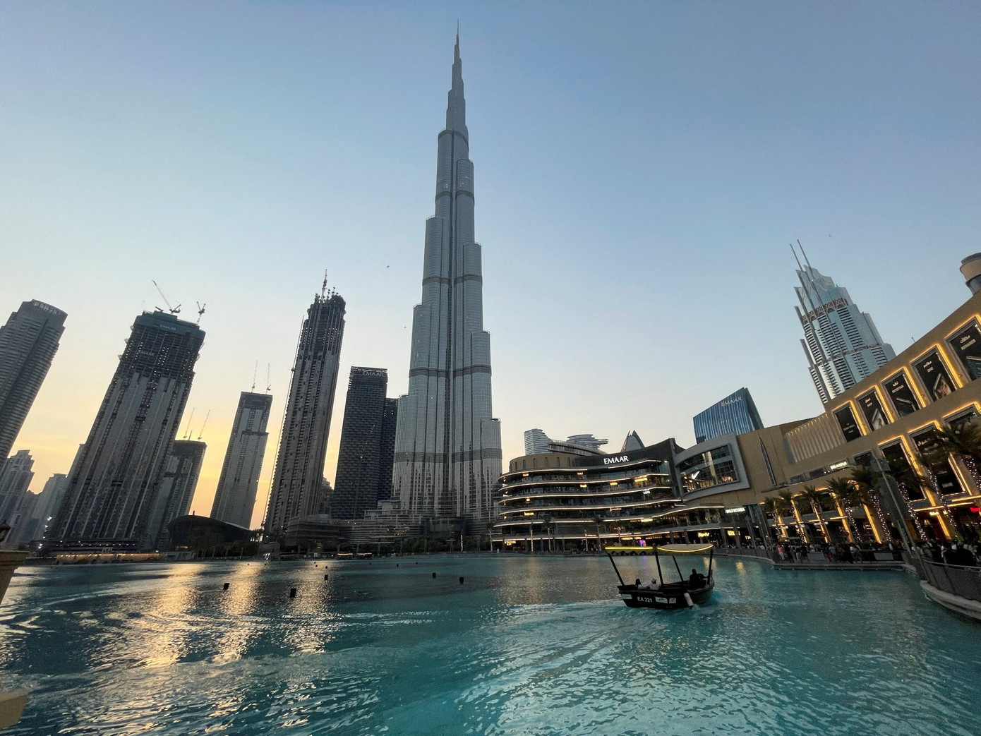Burj Khalifa được ca ngợi là một tuyệt tác kiến trúc. Ảnh: Reuters. Burj Khalifa được ca ngợi là một tuyệt tác kiến trúc. Ảnh: Reuters.