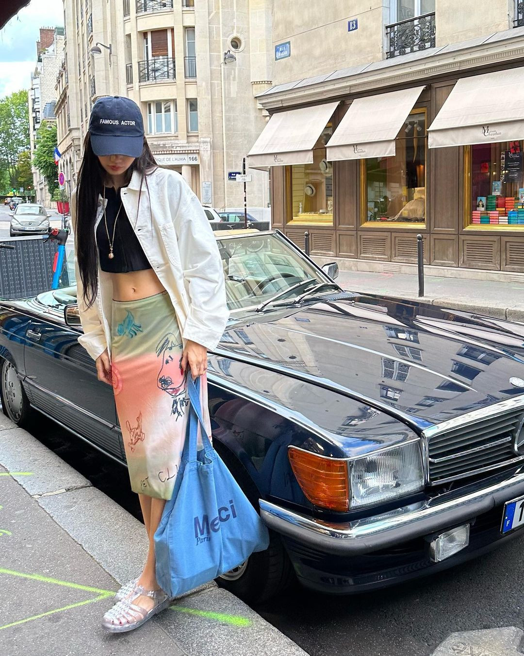 Ngoài ra, Lisa có cơ địa gầy bẩm sinh, không phải quá nỗ lực để cải thiện vóc dáng. Ảnh: IG.