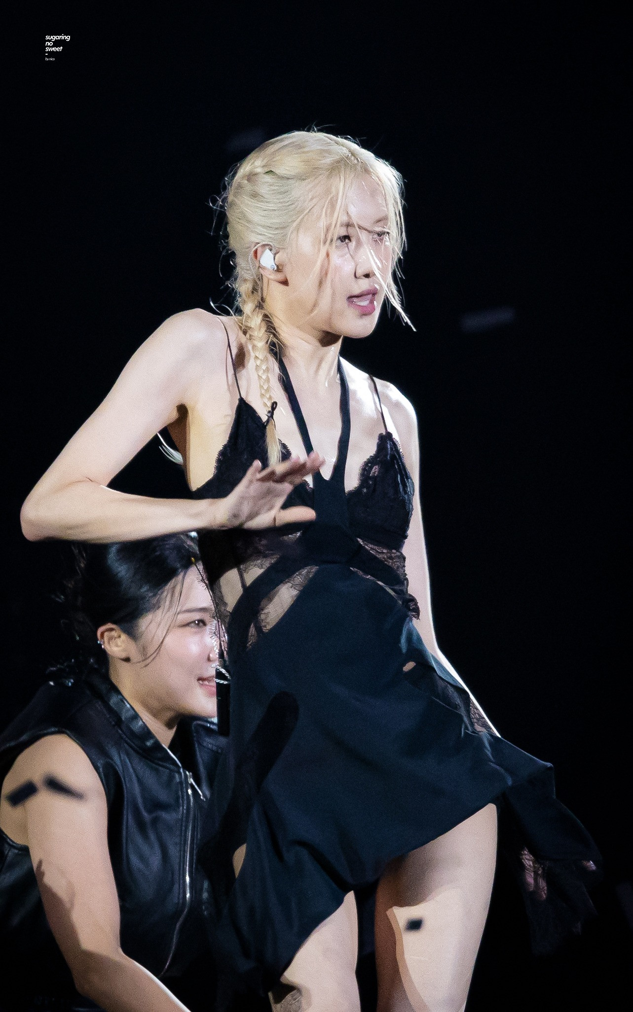 Rosé có nhiều khoảnh khắc chinh phục fan Việt bằng sắc vóc cực phẩm trong hai đêm diễn ở Hà Nội.