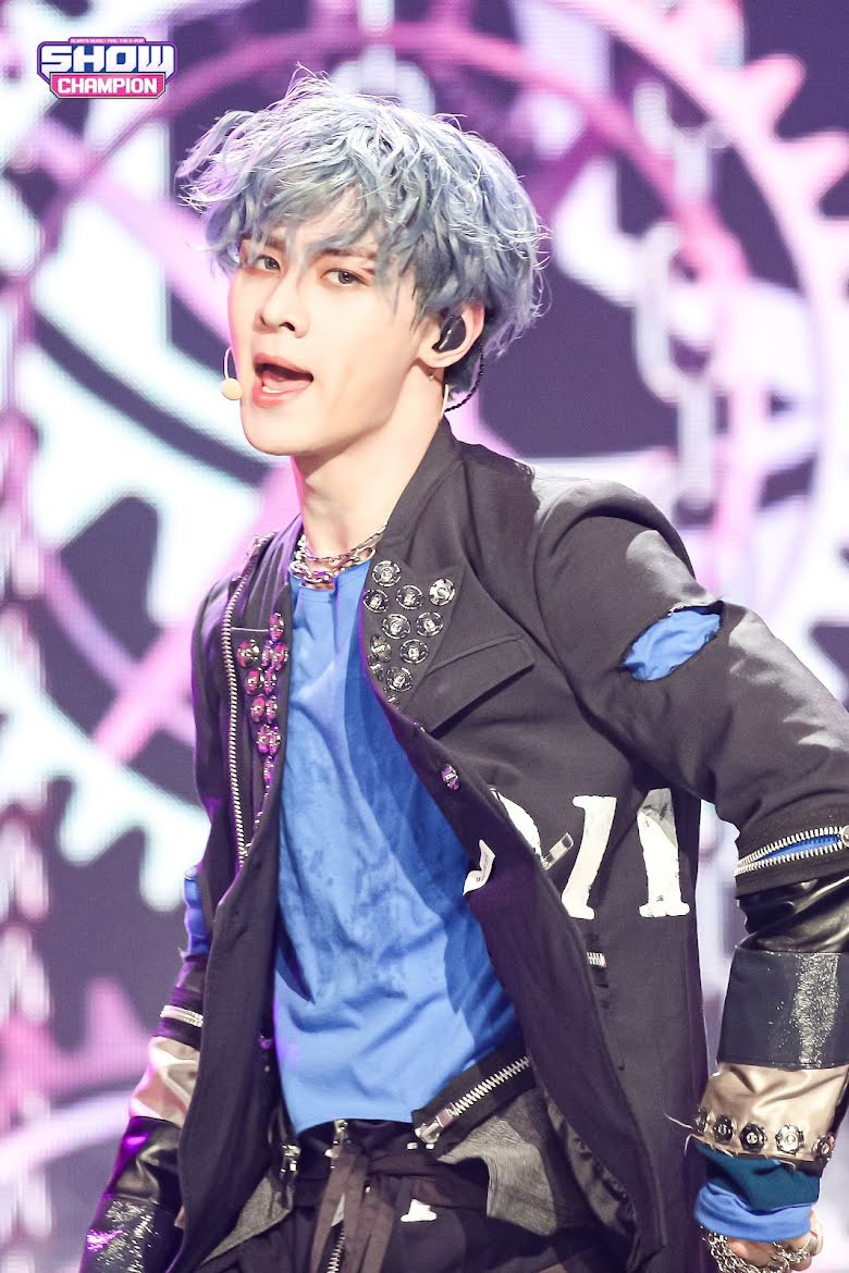 Hạng 7 là Kun (Tiền Côn), nhận 1.539 phiếu bầu và 324 phiếu chống. Anh là thành viên của nhóm nhạc nam Hàn Quốc NCT và là trưởng nhóm của WayV hay NCT Trung Quốc.